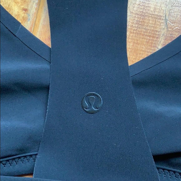 Lululemon Shanti Surf Sports Top Size 10 NWT - Picture 4 of 8